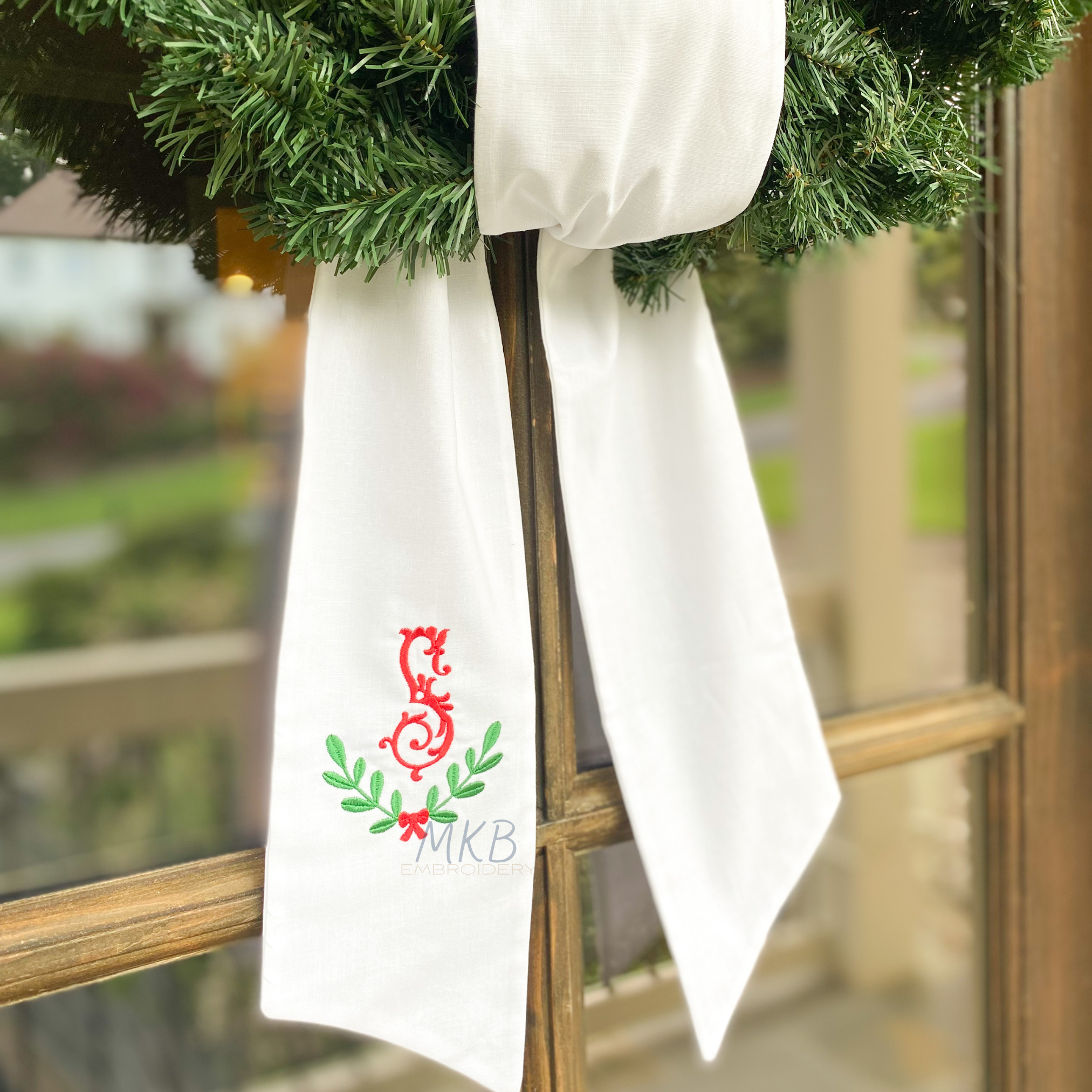 Boxwood Laurel Bow Monogram Embroidery Design